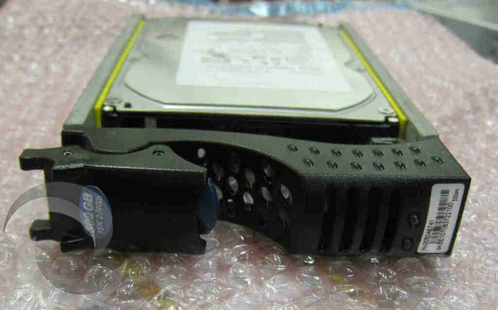 Dell EMC 300GB 15K FC CX-4G15-300 2GB/4GB HDD Hard Drive hot plug 005048741 F196G Dell EMC 300GB 15K FC CX-4G15-300 2GB/4GB HDD Hard Drive hot plug 005048741 F196G 1496636123 891 s l1600 1024x638