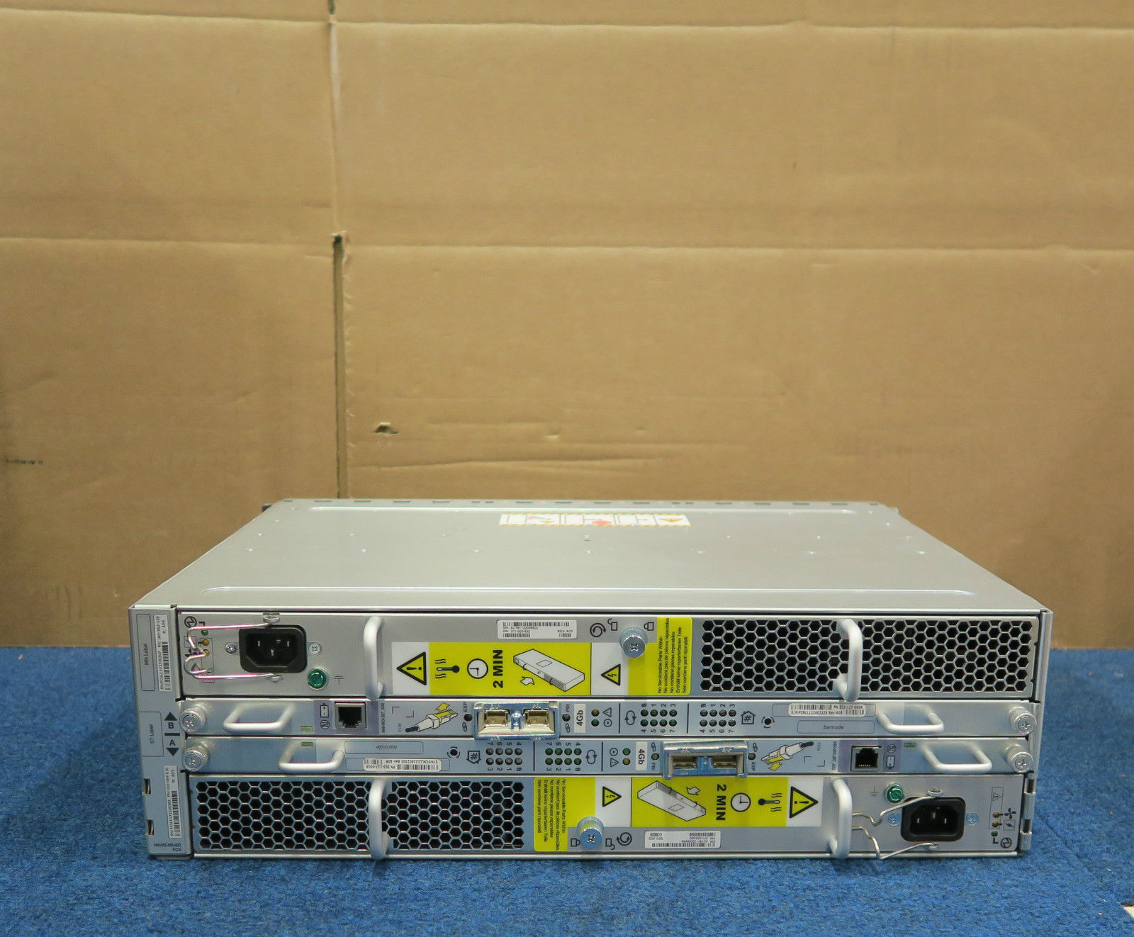 Dell EMC Dell KTN-STL4 14Bay Fibre FCAL Hard Drive Enclosure 2 x 4G Controllers CK048 Dell EMC Dell KTN-STL4 14Bay Fibre FCAL Hard Drive Enclosure 2 x 4G Controllers CK048 1496645265 611 s l1600