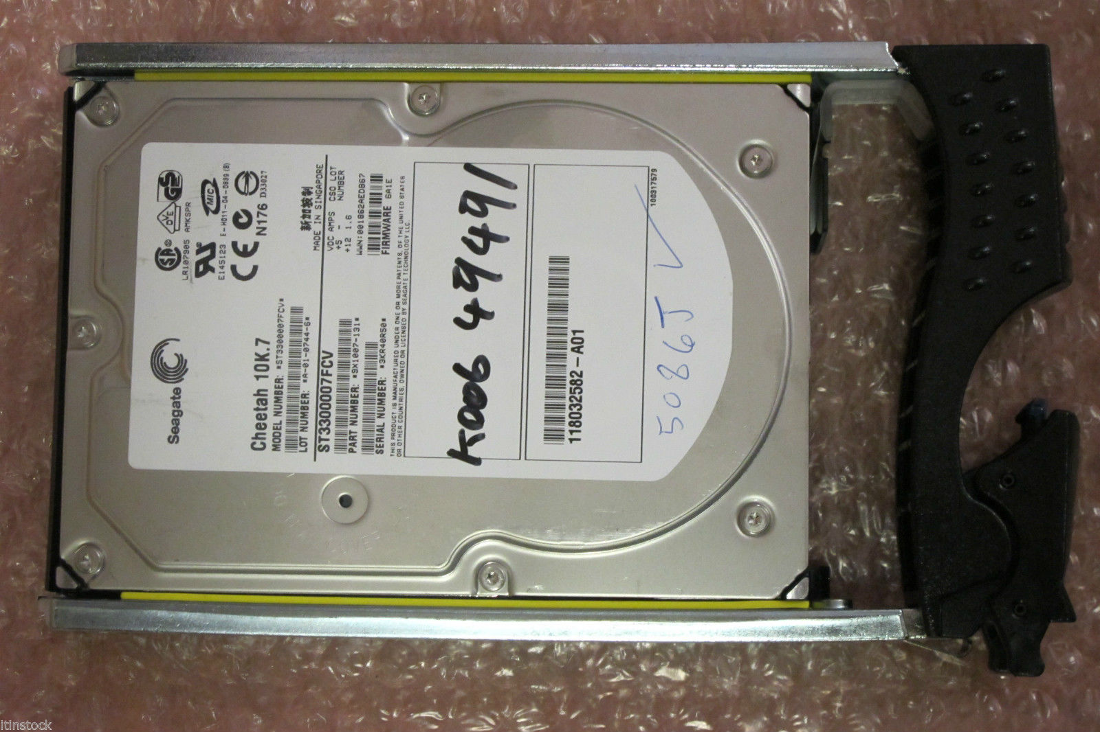 Dell EMC CX-2G10-300 300Gb 10K FC Fibre channel Hot plug Hard disk Drive TW656 Dell EMC CX-2G10-300 300Gb 10K FC Fibre channel Hot plug Hard disk Drive TW656 1496858831 154 s l1600