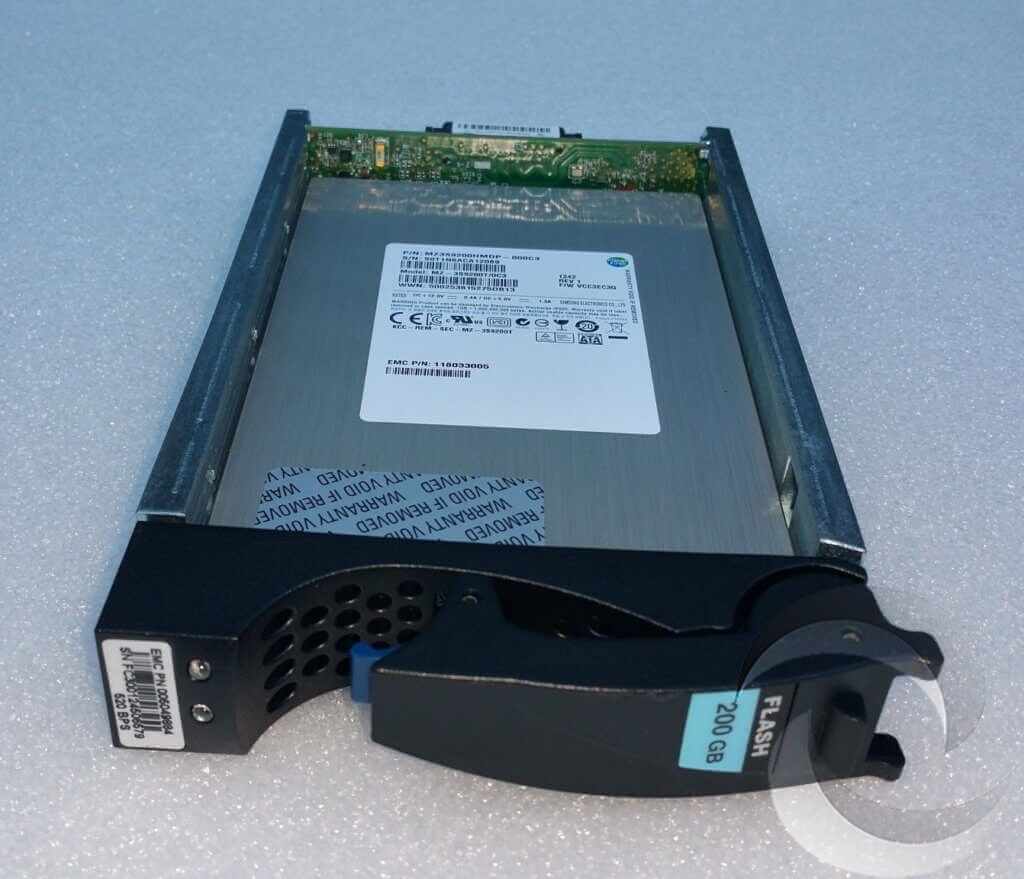 [object object] Dell 005049884 EMC 200GB SAS SSD 3.5 VNX VX-VS6F-200 V3-VS6F-200 FLASH Drive 520 BPS dell 005049884 emc 200gb sas ssd 3 5 vnx vx vs6f 200 v3 vs6f 200 flash drive 520 bps 1024x879